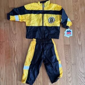 Boston Bruins NHL Vintage Baby Kid's Windbreaker 2 Piece Set Size 12 Months NEW